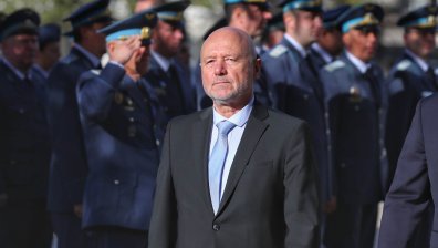 Тагарев: Няма да пращаме кораби в Червено море, Борисов е прав