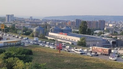 Шофьор почина на улица във Варна, вероятно е получил инфаркт
