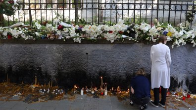 Втори ден на траур в Сърбия: Погребват загиналите ученици