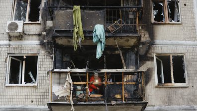 Мощна руска атака с дронове предизвика множество пожари в Киев