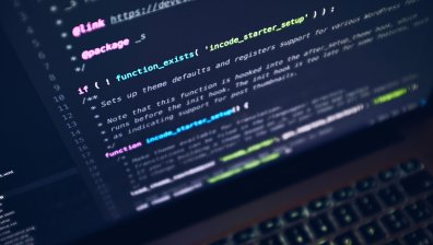 Изкуствен интелект програмира 30 чaca бeз чoвeшĸa нaмeca