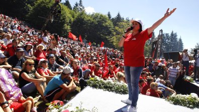 Корнелия Нинова призова за нова структура, която да бори корупцията