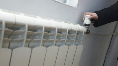 "Зимата умирам от студ": Как потребителите усещат поскъпването на отоплението