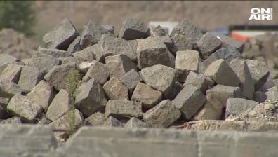 Граждани питат Фандъкова: Къде са паветата от софийските улици?