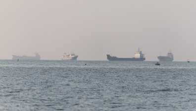 Американски военен хеликоптер се разби в Ормузкия проток