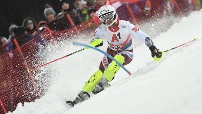 Алберт Попов пети във втория манш в Шладминг, завърши 19-и в слалома