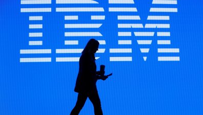 IBM обръща гръб на конкуренцията в облачния бизнес