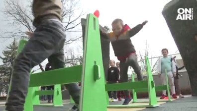 Фондация "За доброто" радва децата бежанци от Украйна с игри и образование 