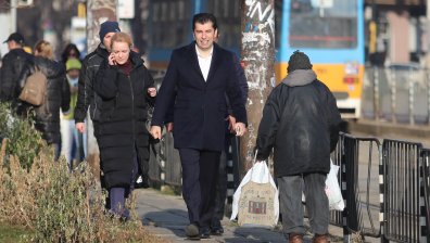 Петков: Ще говорим с всеки, но е малък шансът за редовен кабинет