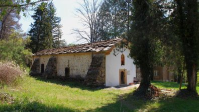 Угасващи съкровища: Манастирът в Искрец