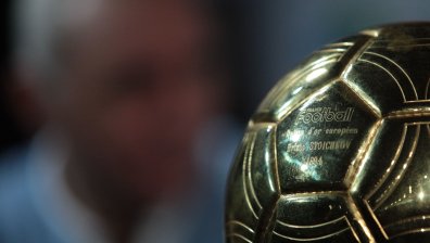 Стоичков и неговата златна топка тръгват на турне в България