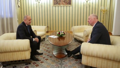 Радев и Желязков обсъдиха премиерския пост, Борисов и Петков поставиха условия