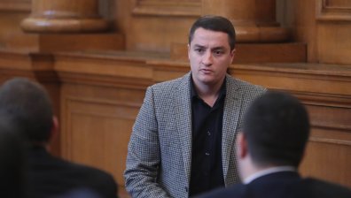 БСП изключи Явор Божанков от Парламентарната група