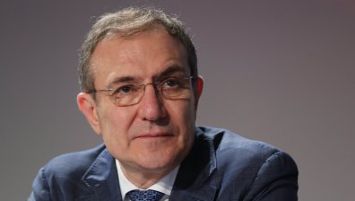 Разкриха още старчески "домове на ужасите", извеждат 130 души от Варна