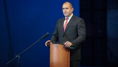 Радев: Войната в Украйна и инфлацията поставят живота на българина пред изпитание