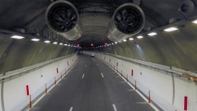 Движението към Варна в тунел "Витиня" на "Хемус" - само в едната лента