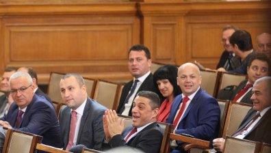 Приеха Бюджет 2019 на първо четене, заделят 14 млрд. лева за социална политика
