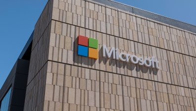 Microsoft алармира за пробойна: Хиляди бизнеси може да са с хакнати бази данни