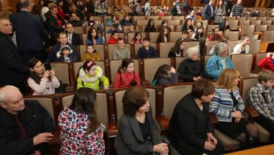 Малки и големи в Народното събрание в деня на отворените врати