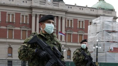 Масово тестване за Ковид-19 в Сърбия, отпускат по &euro;100 на всички пълнолетни