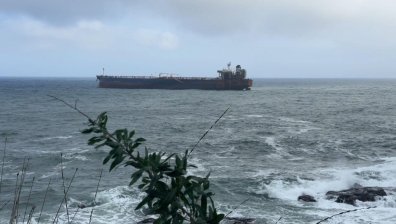 МОСВ: Черно море не е замърсено от заседналия край Ахтопол танкер Kairos