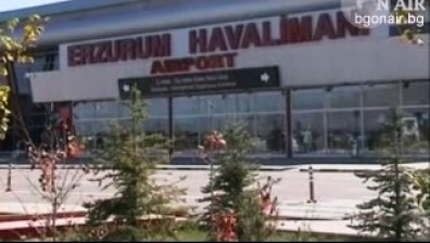 Турция приземи самолет с хуманитарна помощ за Сирия