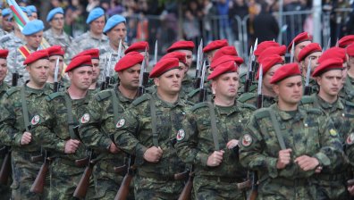 Влязоха в сила новите заплати в Българската армия