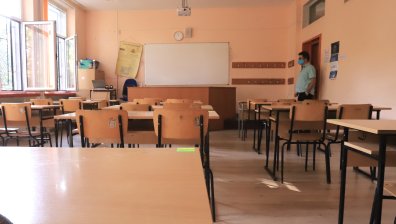 Затварят училища и пенсионерски клубове в Търговище заради Ковид-19