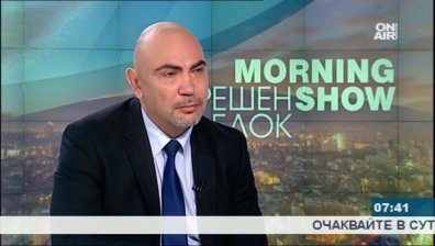 Росен Петров: И аз съм правил грешки в ефир, но късането на снимката на Плевнелиев е недопустимо