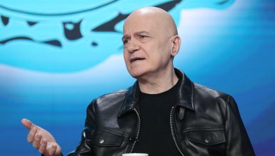 Слави Трифонов подкрепя и референдума на Радев, и еврото