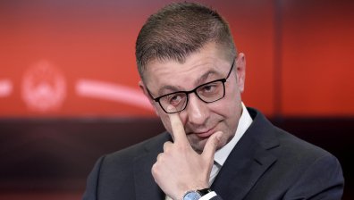 Мицкоски видя талибански навици и заличаване на езика и идентичността на РСМ