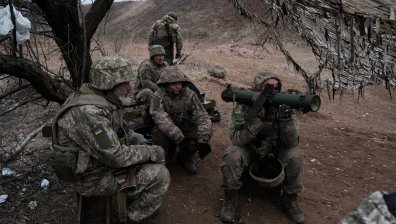 Русия превзе две селища в Източна Украйна