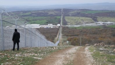 Прокуратурата проверява оградата по границата &ndash; БСП очаква обвинения