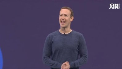 Facebook призна, че ползва лични данни - работила за кампанията на Тръмп!