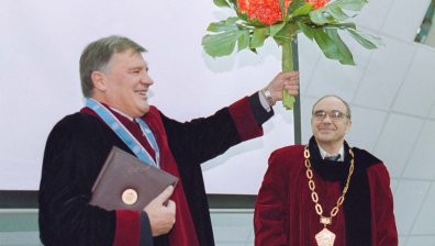 Тъмната страна на топката