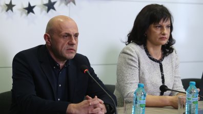 ГЕРБ тушира напрежението: Без процедура по импийчмънт на Радев