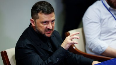 Зеленски за ударите срещу Киев: Брутални, терор срещу обикновени градове