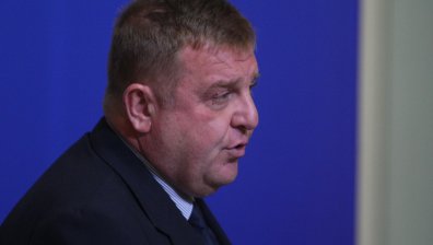 Каракачанов свиква среща за плана за интеграция на ромите