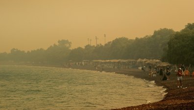 Затвор и глоба до 30 000 евро за умишлен или небрежен пожар в Гърция