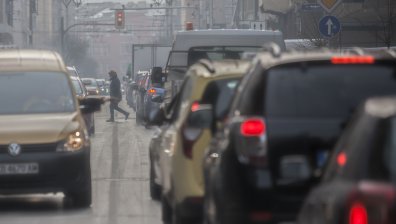 Ще сменят ли шофьорите колите си с градския транспорт до центъра на София?