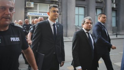 Кой беше Пламен Николов преди да стане кандидат за премиер?
