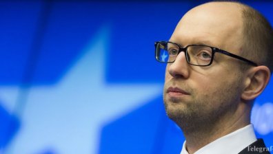 Украйна ще се бори, дори с военни средства, заяви Яценюк