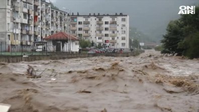 Дъжд, кал... И купища сигнали за наводнения от цялата страна