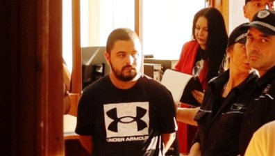 Съдът освободи срещу 5 000 лв. шофьора, който блъсна и уби съпрузи в Бургас