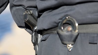 Задържаха сина на кмета на Панагюрище, заплашил депутат от "Възраждане" с убийство (ОБНОВЕНА)