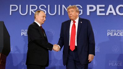 Тръмп предложи на Путин да реши войната в Украйна в 90-минутен разговор