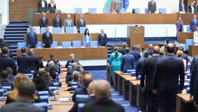 Започна новата пленарна сесия на НС, депутатите удължиха работния ден (+СНИМКИ)