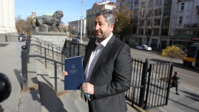 Прокуратурата работи по случая със скандалните снимки от спалнята на Борисов