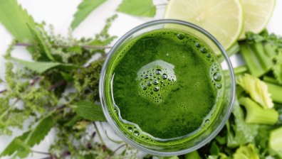 Задържате вода? С тази напитка ще се отървете от натрупаните течности