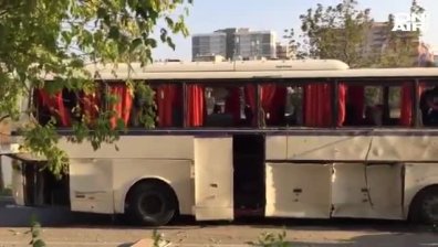 Бомба в кофа за боклук рани 8 души в Измир